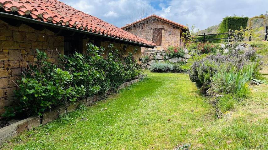 Casa rural para 9 personas, con terraza en Cabezón de Liébana - 4