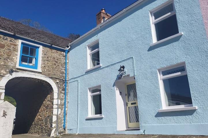 Cottage for 6 people, with Terrace and Garden in Fishguard