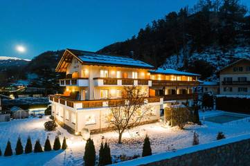 Hôtel pour 2 personnes, avec jacuzzi et jardin ainsi que piscine et sauna à Chiusa