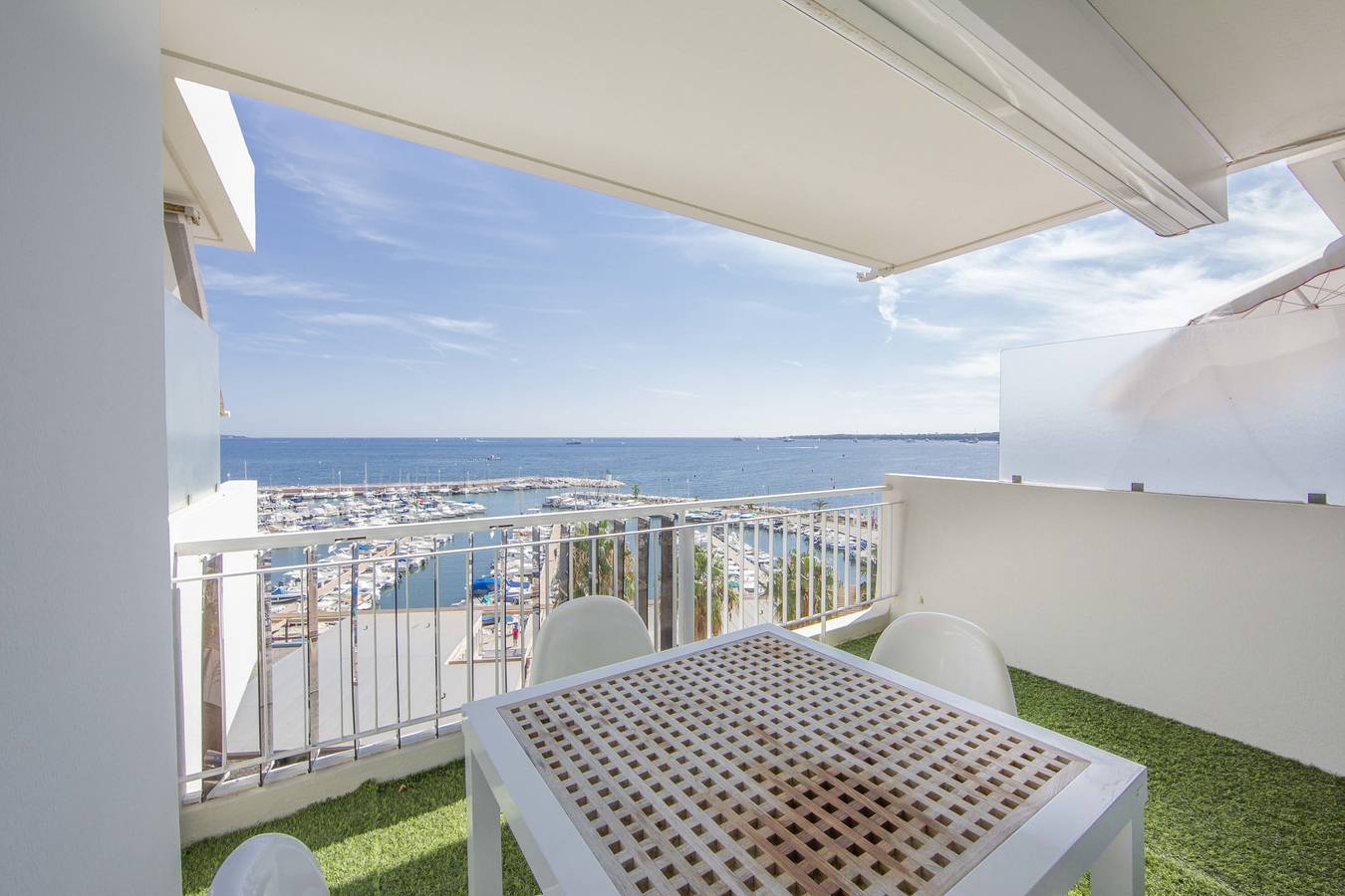 Apartamento entero, Apartment equipped 70 sqm facing the sea last floor with wonderful sea view in Cannes, Region de Cannes