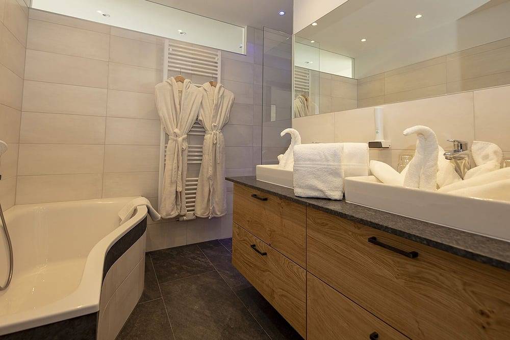 Seeblick Chalet Weissensee Kärnten in Gailtaler Alpen, Weissensee