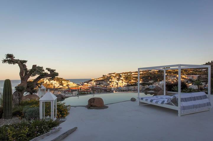 Luxury Villa in Ponza | Infinity Pool & Harbour View in Chiaia di Luna, Ponza