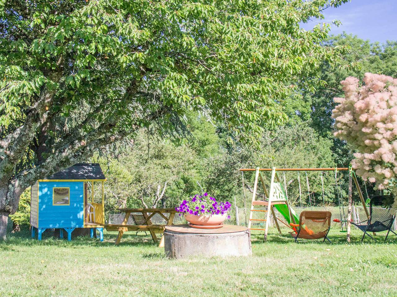 Gîte paisible en Auvergne pour 6 pers., animaux admis in Mazirat, Région de Montluçon