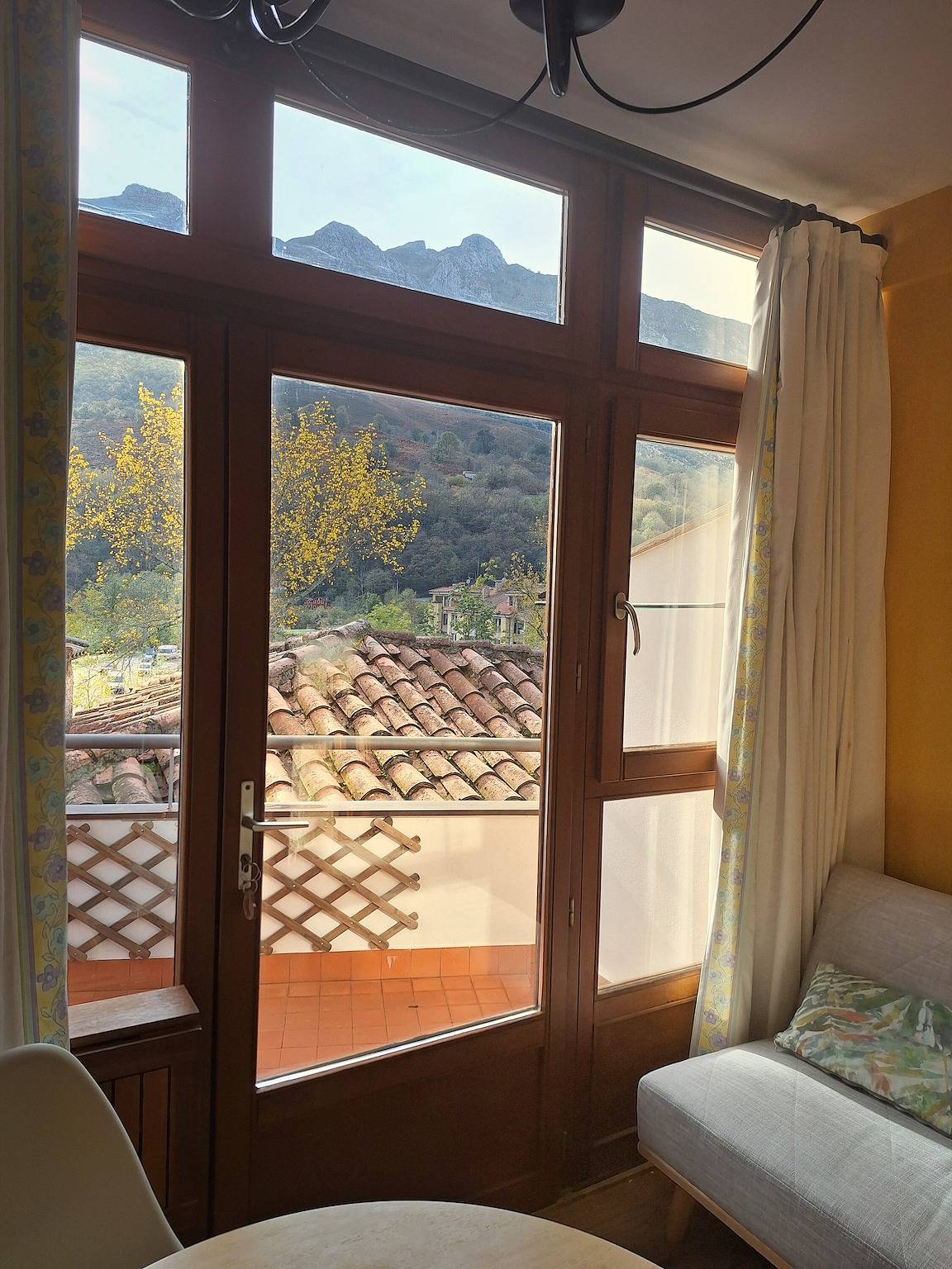 Appartement entier, Appartement 'Terraza' avec vue sur la montagne in Las Arenas (Cabrales), Cabrales