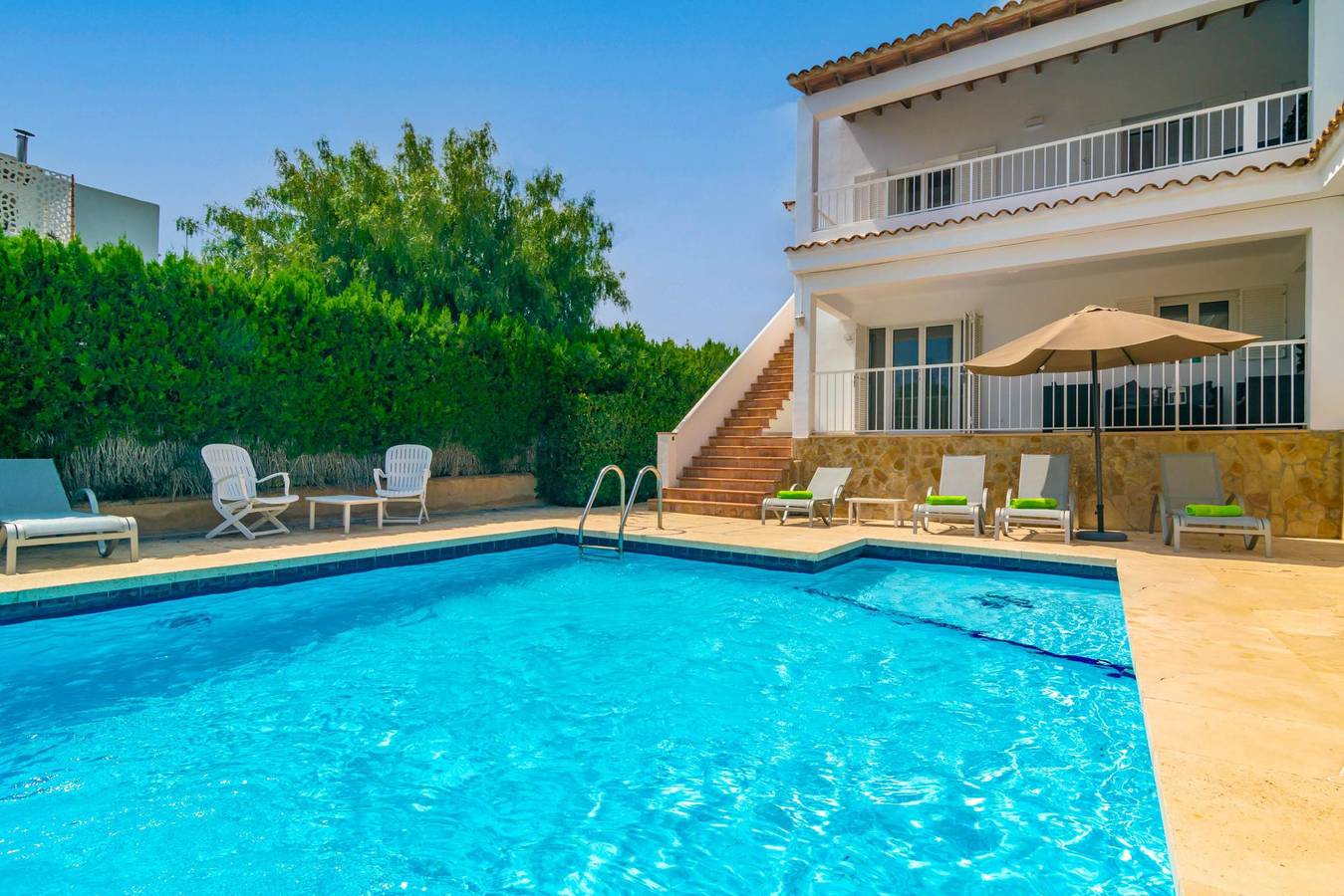 Appartement de vacances entier, Ona 1 - Bel appartement avec piscine partagée et Wifi gratuit in Cala d'Or, Santanyí