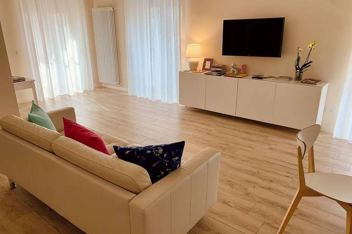 Holiday rental for 6 people, with balcony in Verona