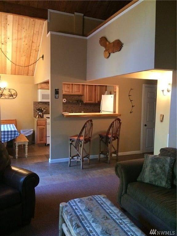 Lake Cushman Cabin with Private Access to Lake & Park in Lake Cushman