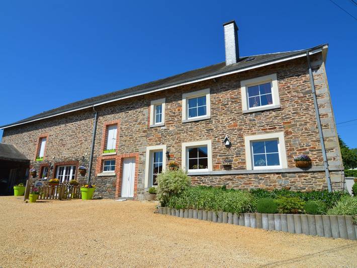 Gîte pour 6 personnes, avec Terrasse et Jardin dans Grune