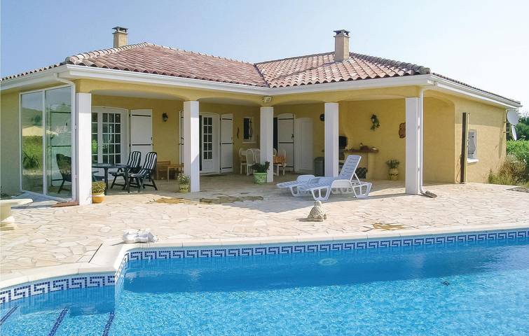 Gîte pour 6 personnes, avec piscine ainsi que jardin et terrasse à Argeliers