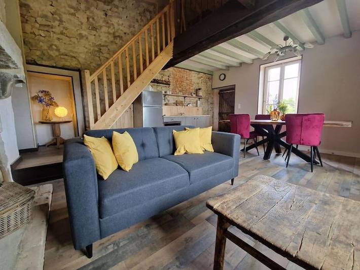 Appartement de vacances pour 2 personnes, avec piscine ainsi que vue et terrasse dans la Creuse - 2