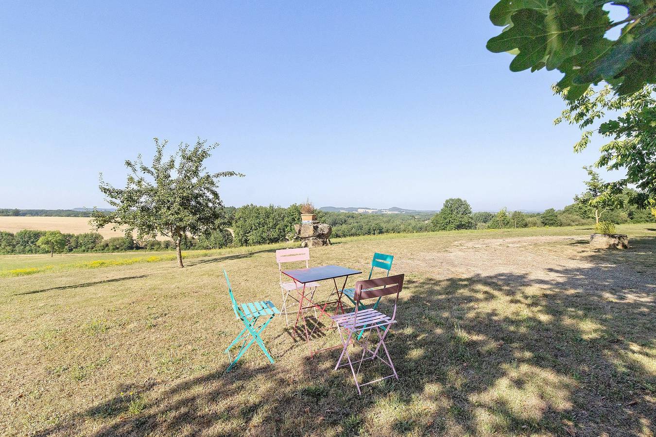 Ferienhaus „Gîte La Giscardie“ in Salles mit Seeblick und Garten in Salles (Lot-et-Garonne), Villeneuve-sur-Lot und Umgebung