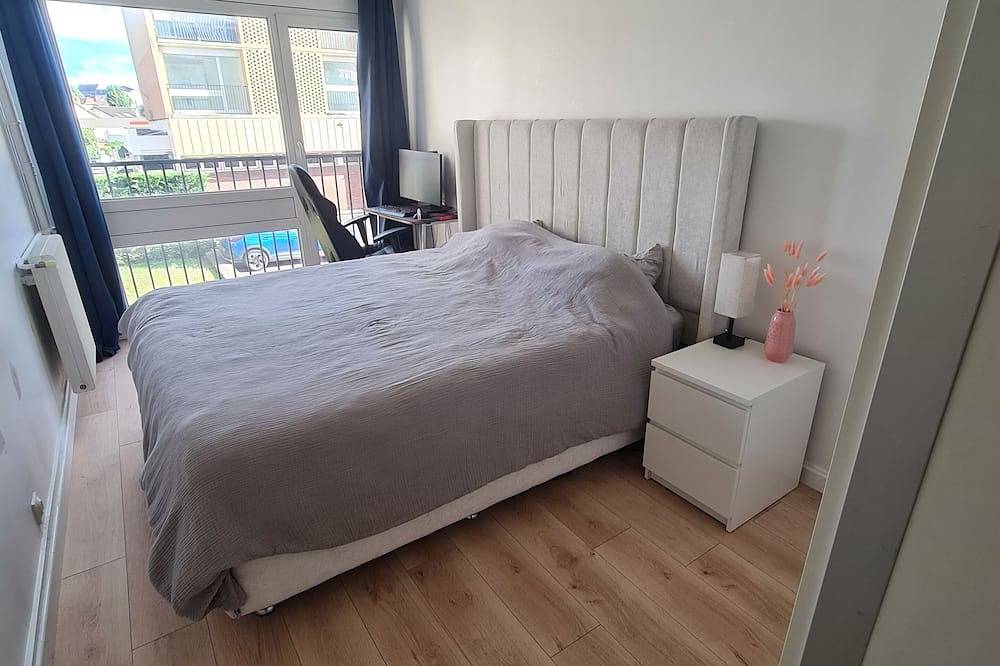 Entire apartment, Bel Appartement in Livry-Gargan, Seine-Saint-Denis
