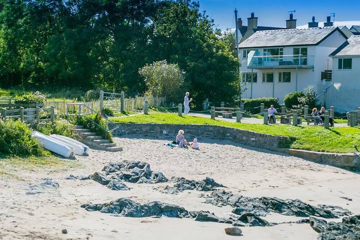 Ferienhaus für 8 Personen, mit Balkon und Garten