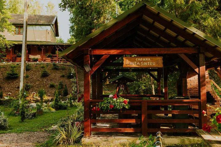 Camping para 10 personas, con jardín y jacuzzi en Rumania