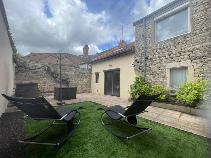 Gîte pour 4 personnes, avec terrasse à Chorey-les-Beaune