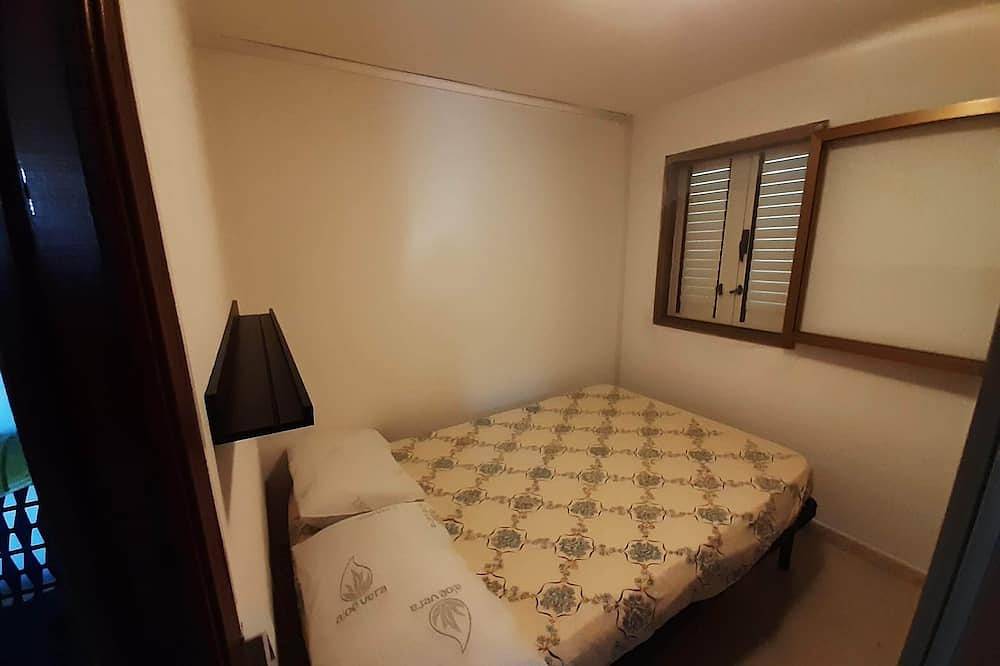 Casa Vacanze Indipendente, Parcheggio Interno e Giardino Privato Recintato in Lucciana, Bastia region