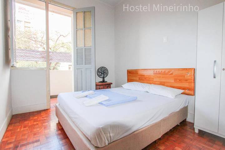 Casas e apartamentos de temporada para 2 pessoas, com jardim em Belo Horizonte