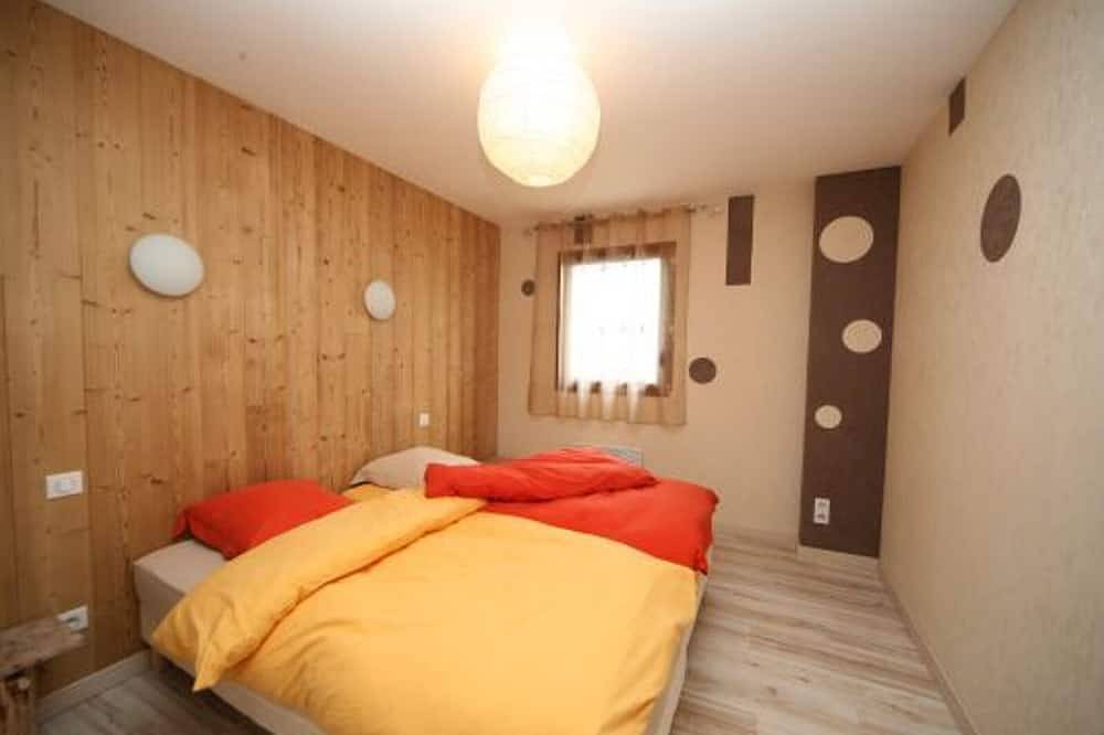 Renovated Vosges Farmhouse with Comfort & Nature for 7, Wifi, Pets Welcome in Vagney, Parc naturel régional des Ballons des Vosges