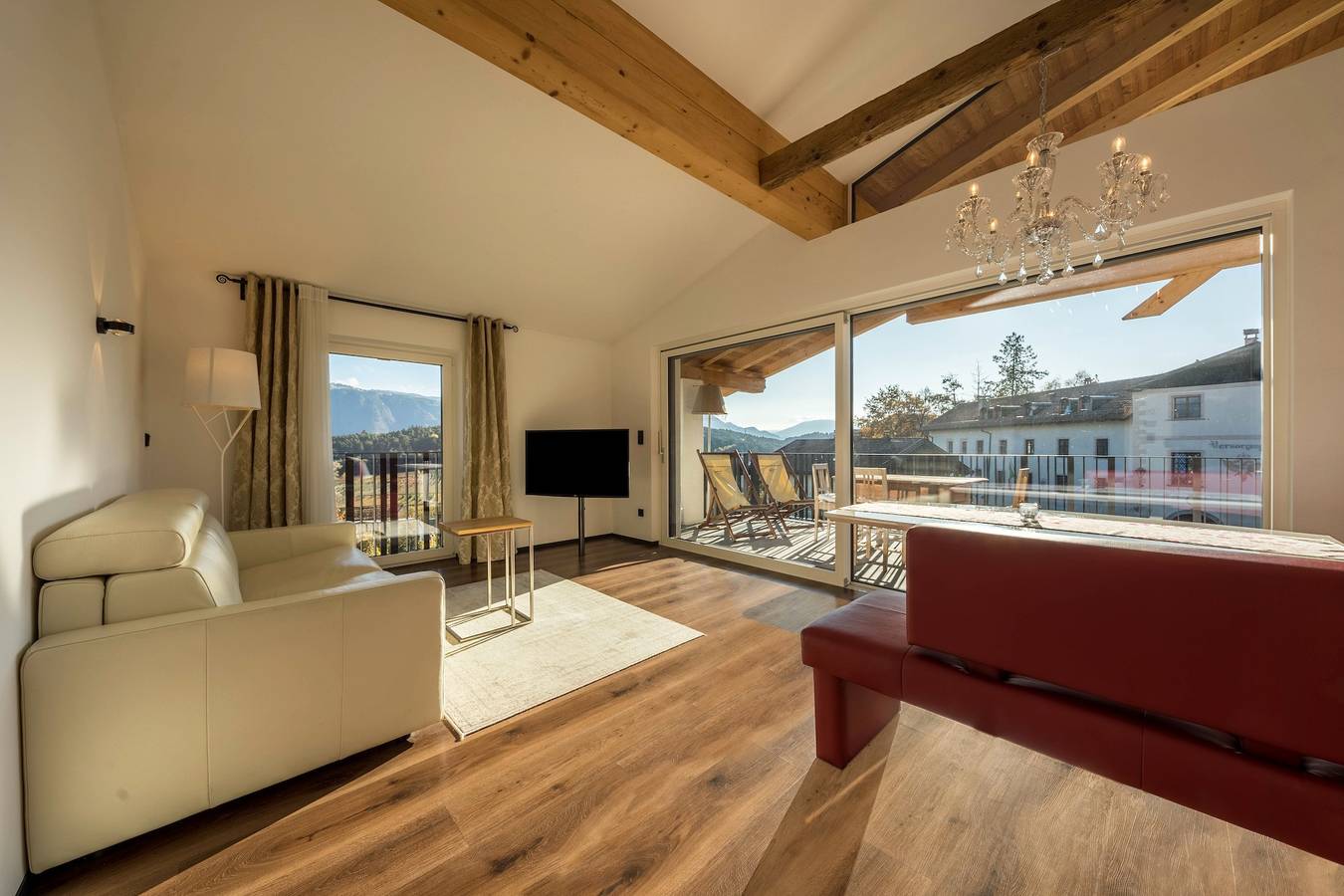 Ganze Wohnung, Ferienwohnung "Berg und Tal - Schlosserhaus 31" mit Balkon und Blick auf die Berge in Tisens, Nonsberggruppe