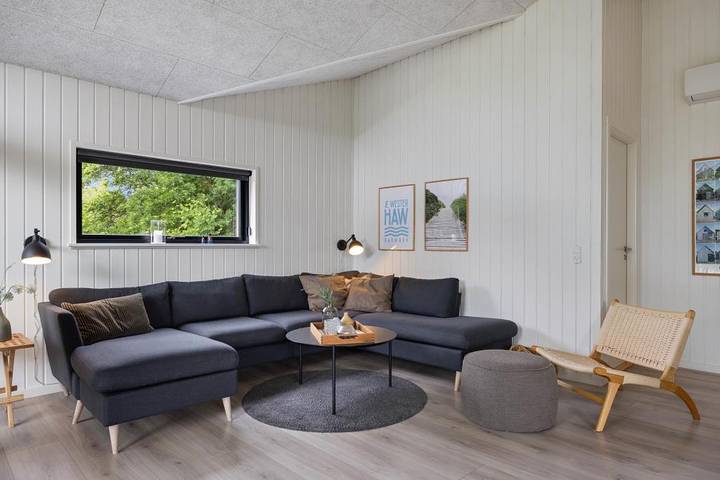 Beautiful 5-star quality holiday home with spa and sauna in Hvide Sande, Holmsland Klit