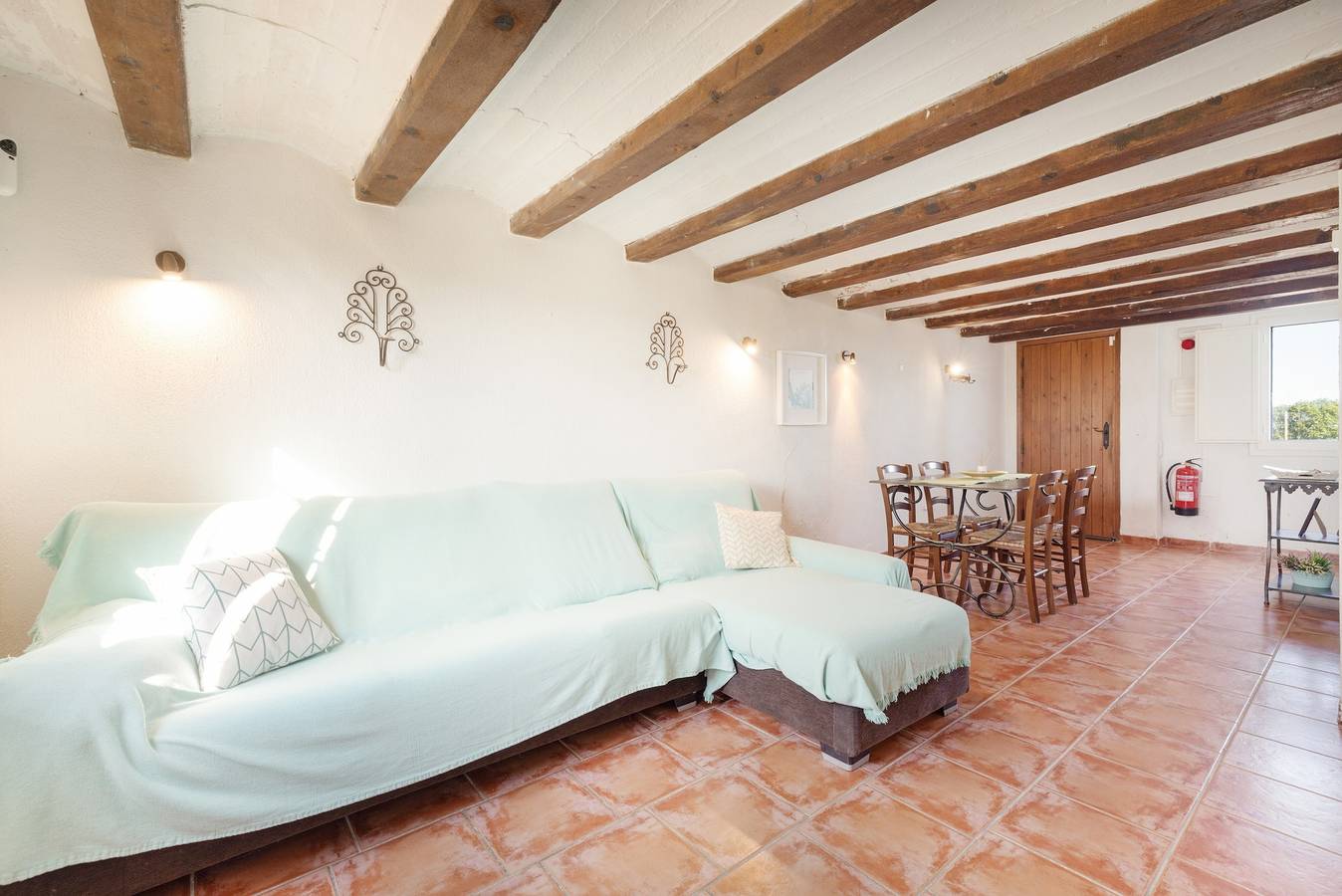 Casa de campo 'Bahia' con piscina compartida, Wi-Fi y aire acondicionado in Tierras del Ebro, Delta del Ebro