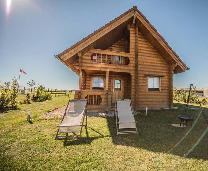 Chalet pour 4 personnes, avec Balcon et Terrasse ainsi que Jacuzzi et Jardin