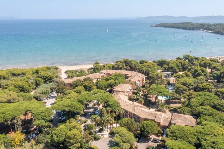 Gîte pour 4 personnes, avec jardin et piscine, animaux acceptés dans Plage La Badine