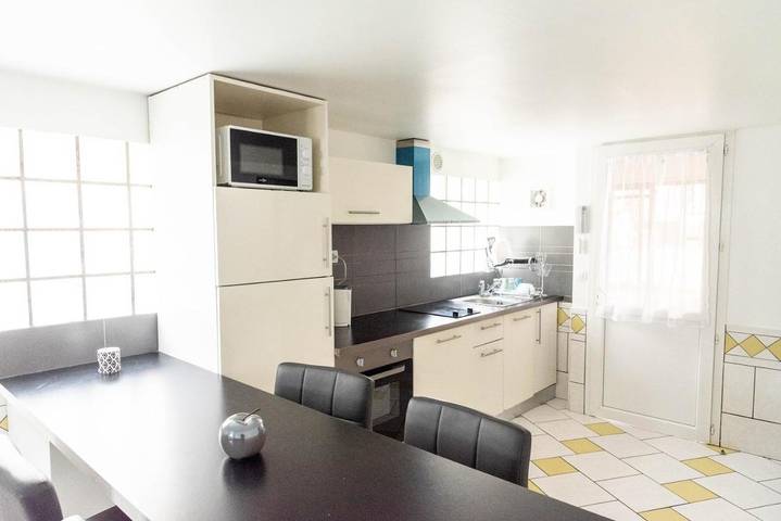 Gîte pour 4 personnes, avec terrasse à Clichy-sous-Bois - 3