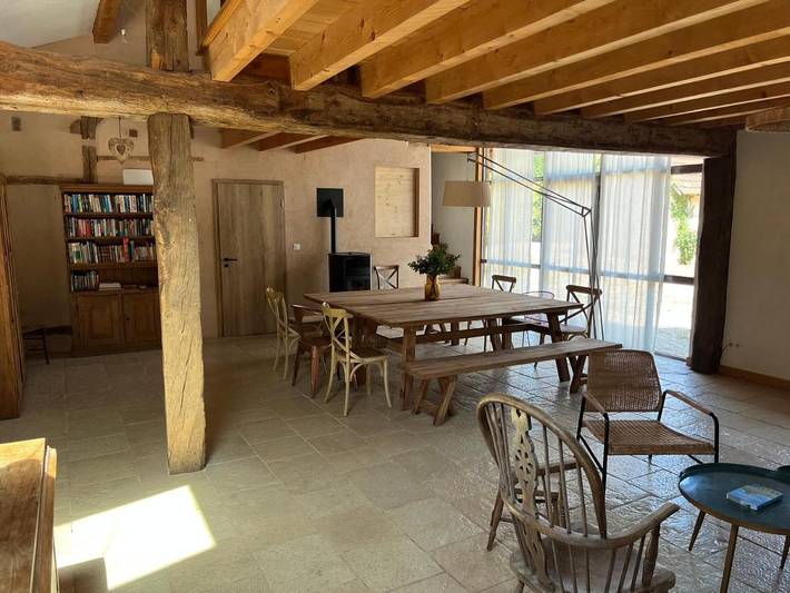 Location de vacances pour 15 personnes, avec Terrasse ainsi que Jardin et Piscine à La Chapelle-Saint-Sauveur - 4