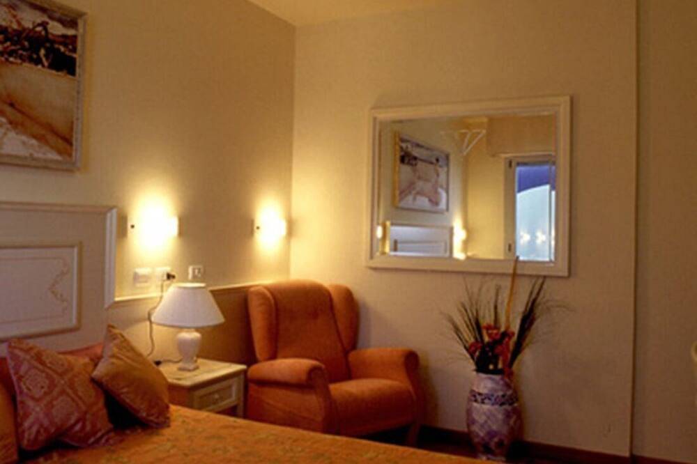 Entire apartment, Modern and luxurious penthouse with views of the sea and beaches of Cattolica in Cattolica, Rimini Province