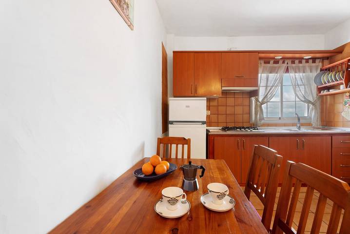 Ganze Wohnung, Ferienwohnung 'Trebol 1' mit Meerblick, Balkon und Wi-Fi in El Mocanal, Valverde