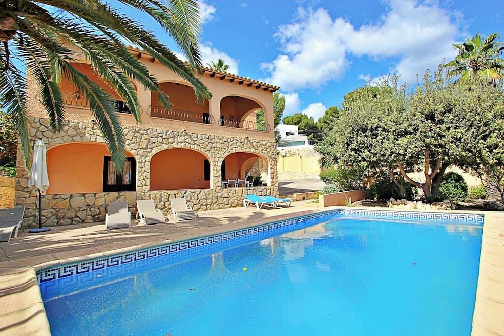 Oscar - Villa mit großem Pool und Meerblick in Benissa in Les Bassetes, Benissa