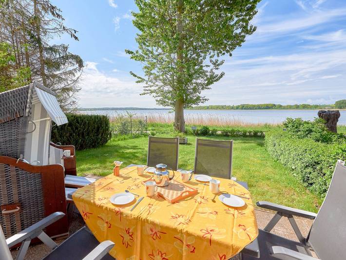 Ferienhaus für 4 Personen, mit Garten und Terrasse sowie Ausblick und Seeblick in Sellin