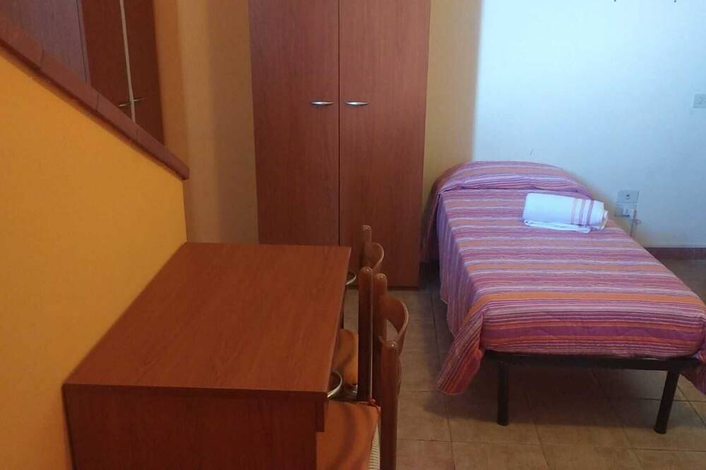 Chambre d'hôtes \"Mucca - La Cantina Del Contadino\" avec piscine partagée, terrasse partagée et Wi-Fi in Rende, Province de Cosenza
