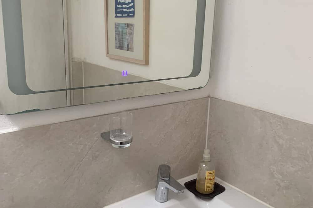 Ganze Wohnung, Zimmer in schönem Ökohaus mit Küche und Bad in Waiblingen, Rems-Murr-Kreis