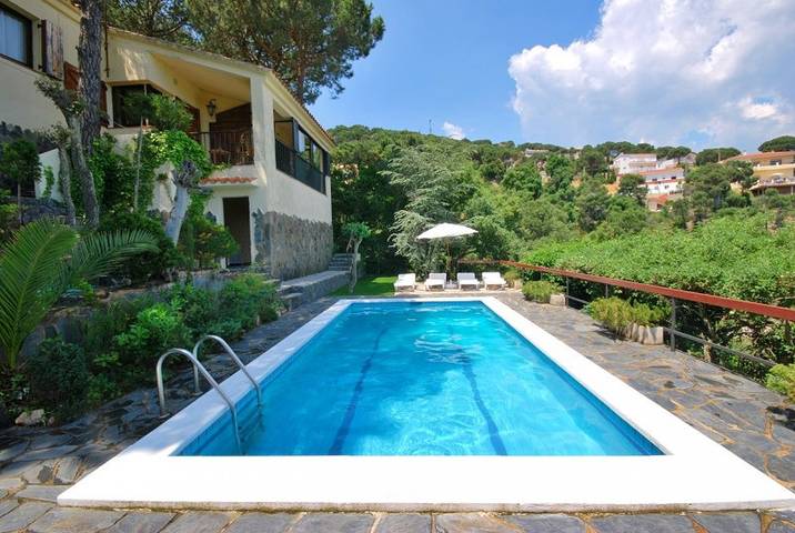 Casa rural para 8 personas, con terraza en Lloret de Mar