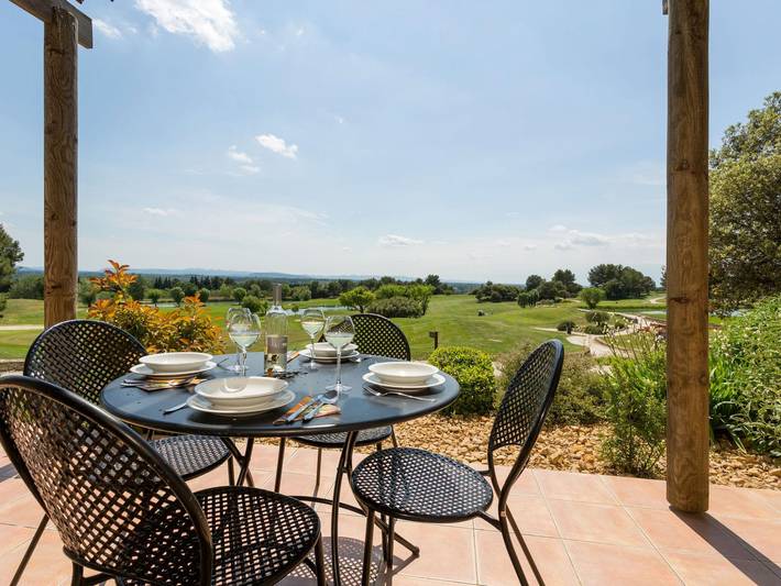 Apartamento de vacaciones para 6 personas, con jardín y piscina - 1