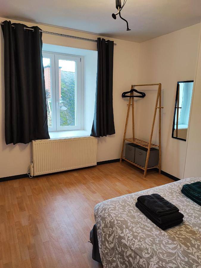 Gîte pour 2 personnes, avec terrasse et vue à Fumay - 4