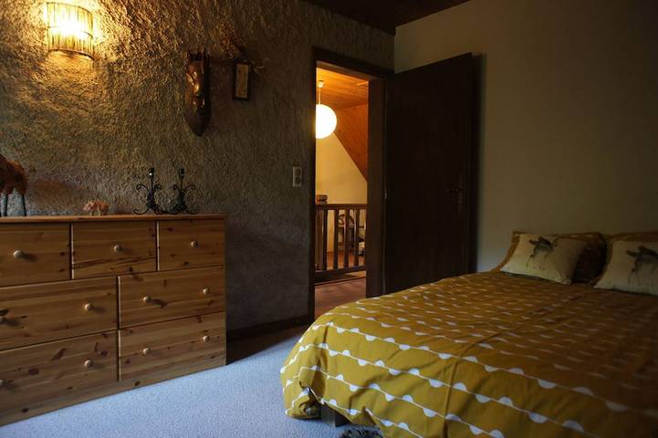 Location de vacances pour 12 personnes, avec Terrasse et Jardin à Espinchal - 4
