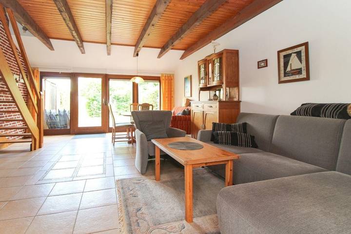 Ferienwohnung für 4 Personen, mit Terrasse und Garten in Eilsum - 2