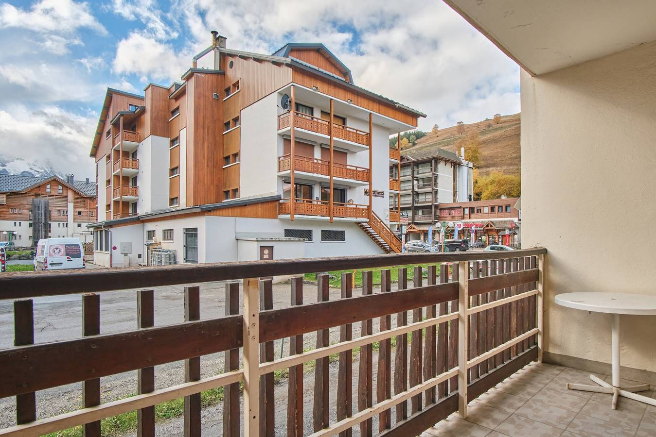 Ganze Wohnung, Ferienwohnung 'Shrischss Joder' mit Balkon in Mont-de-Lans, Les Deux Alpes