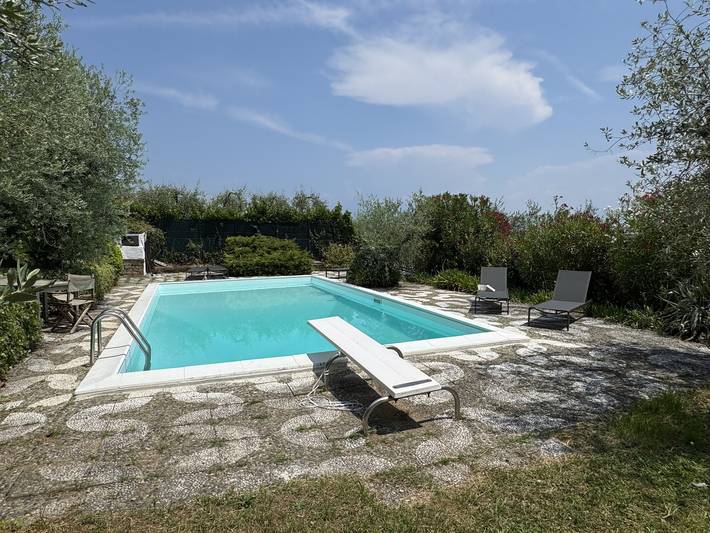 Villa für 6 Personen, mit Garten und Sauna sowie Balkon am Gardasee