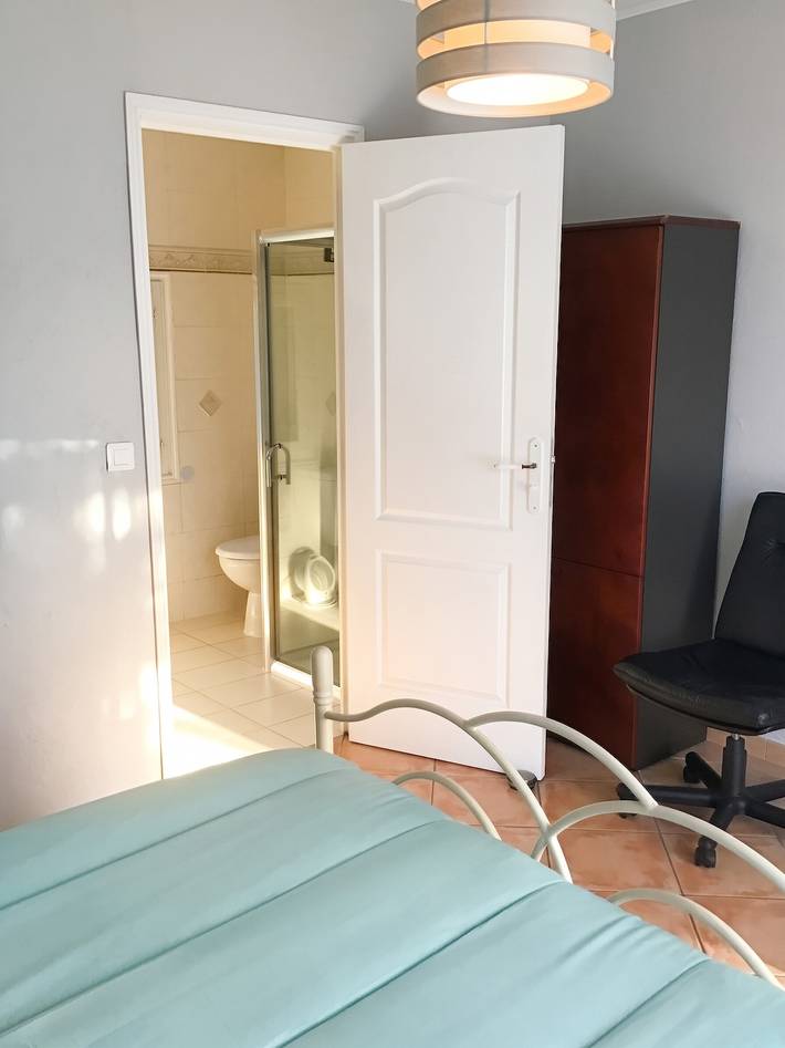 Ganze Wohnung, Charmantes Apartment in Le Muy mit Terrasse und Garten in Le Muy, Mittelmeerküste (Frankreich)
