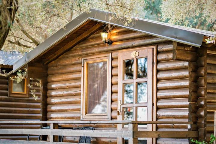 Bungalow für 3 Personen, mit Pool und Ausblick sowie Garten, mit Haustier in Montenegro - 4