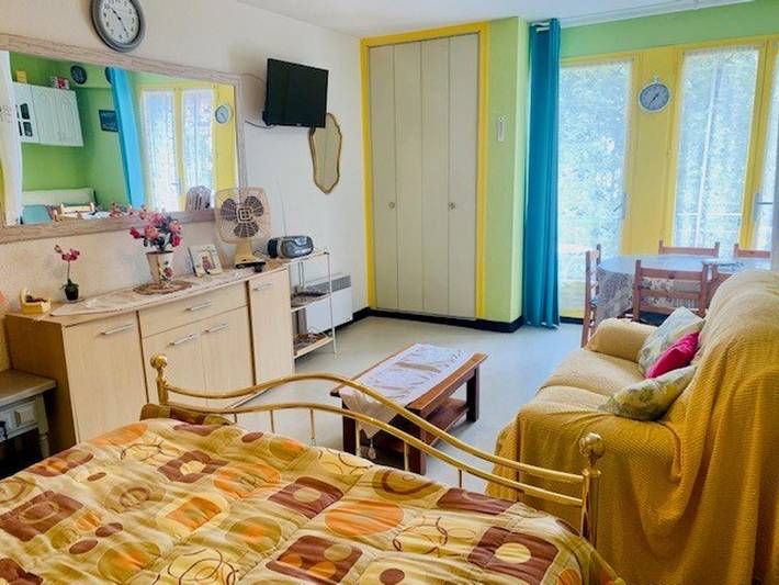 Ganzes Studio, Studio cosy avec parking, wifi, animaux acceptés, près des cures et du centre, 2 couchages, Amélie-les-Bains in Amélie-les-Bains-Palalda, Céret und Umgebung