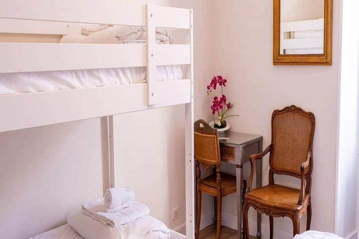Location de vacances pour 12 personnes, avec jardin dans Davayé - 3