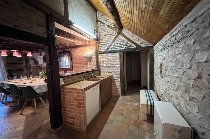 Location de vacances pour 8 personnes, animaux acceptés à Courmemin