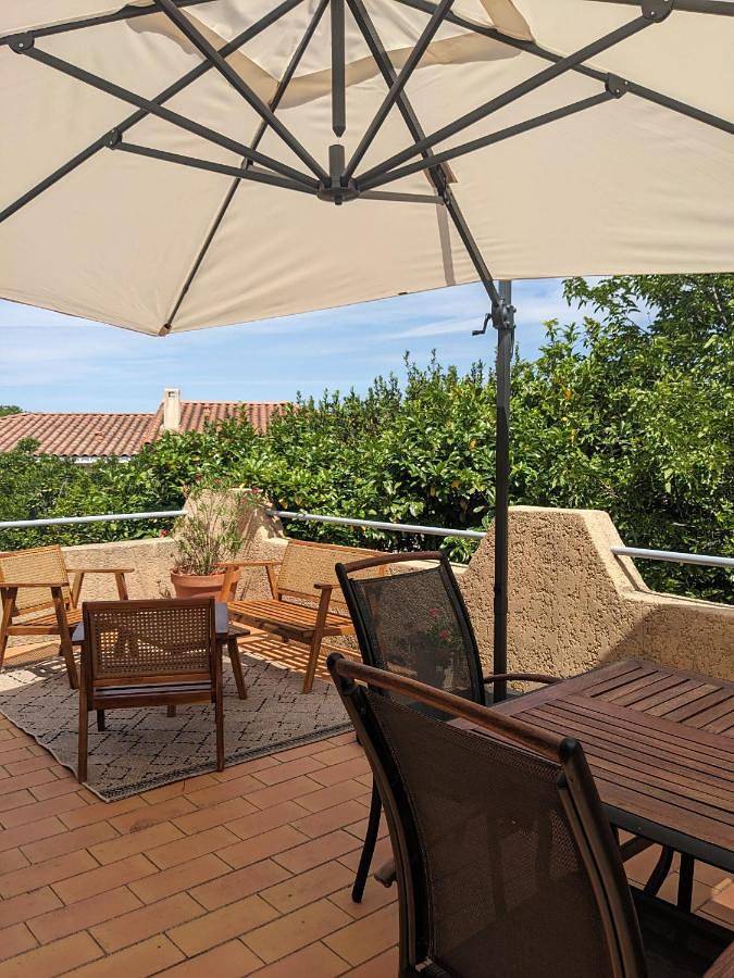 Location de vacances pour 6 personnes, avec vue et jardin à Gignac - 2