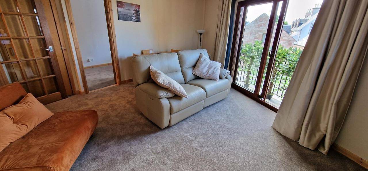 Entire apartment, Colin Young Place in Nairn, Highlands