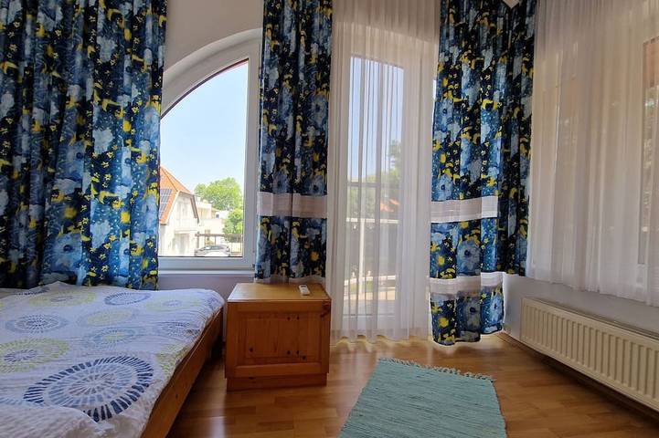 Last Minute offer for August *Direkt Am See *eigenes Boot *Private Beach *Grill in Szantod, Plattensee Südufer